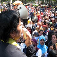 Depnakertrans Kirim Tim Mediasi ke HM Sampoerna